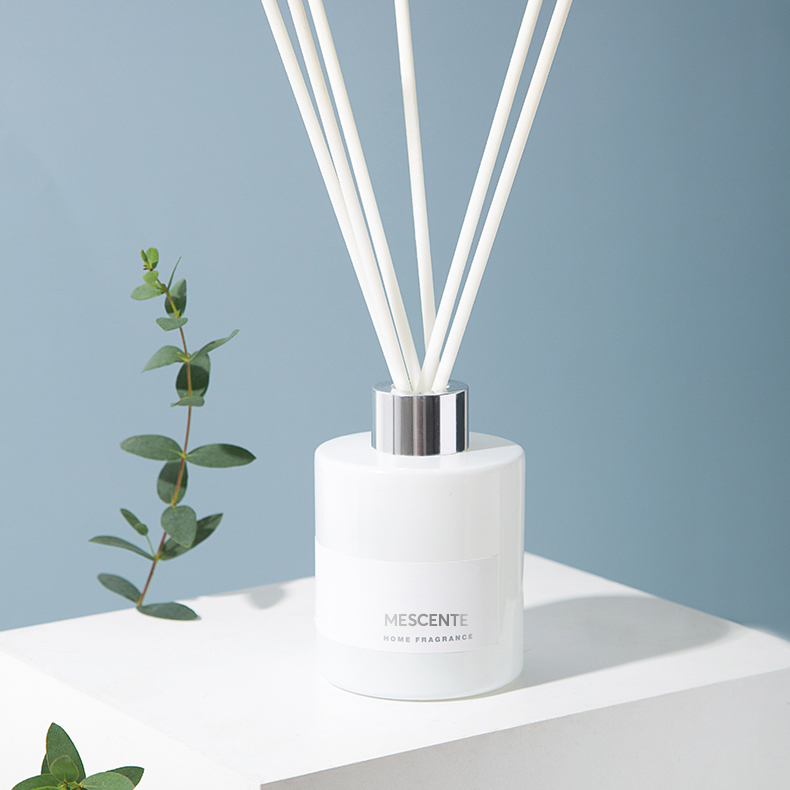 M&Scent Borong Mewah Persendirian Label Hiasan Batang Bunga Fiber Reed Diffuser dengan Sumbat
