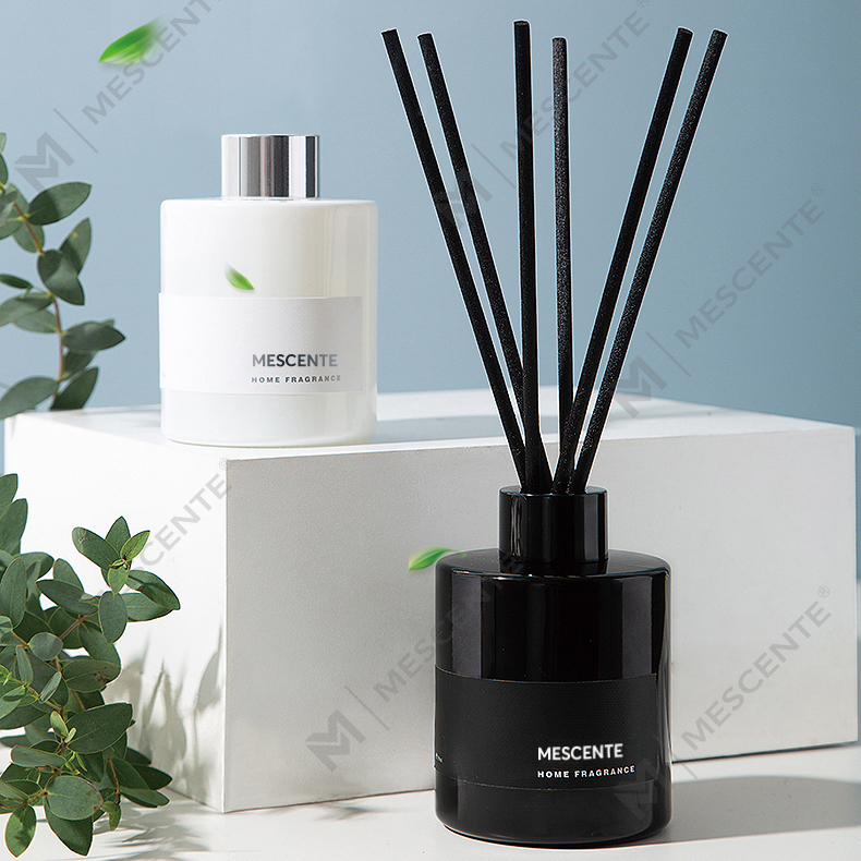M&Scent Borong Mewah Persendirian Label Hiasan Batang Bunga Fiber Reed Diffuser dengan Sumbat