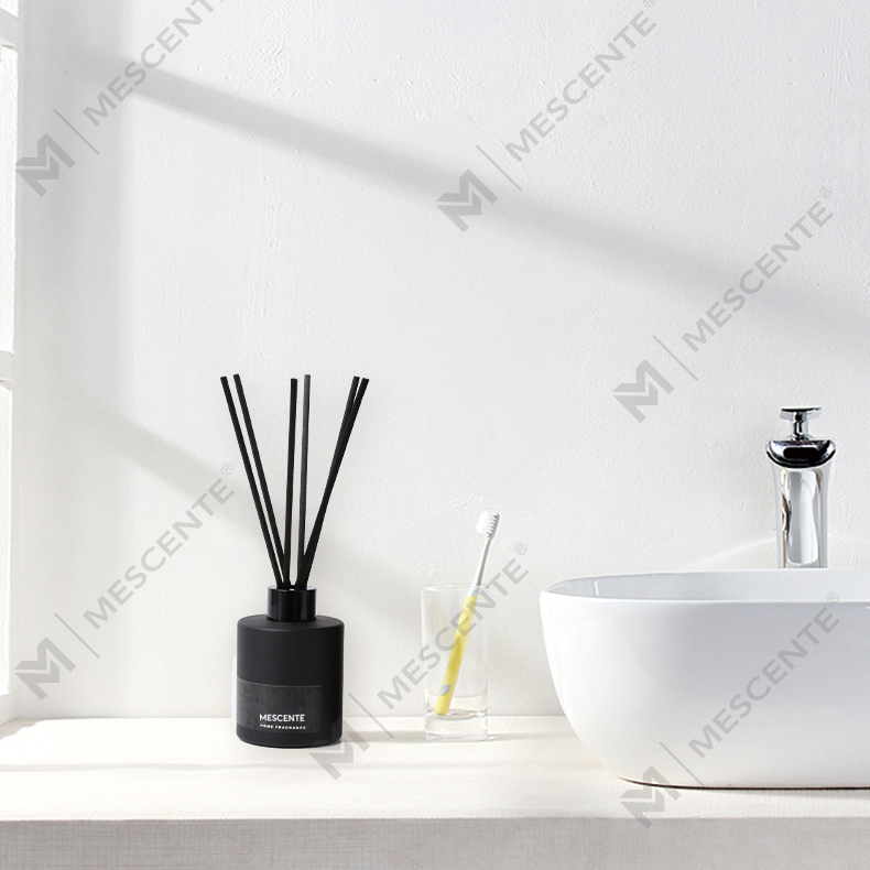 M&Scent Borong Mewah Persendirian Label Hiasan Batang Bunga Fiber Reed Diffuser dengan Sumbat