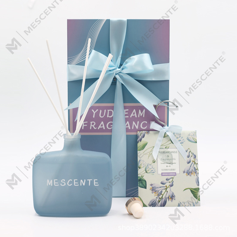 Set Hadiah Lilin dan Reed Diffuser, Lilin Wangi Aroma Reed Diffuser
