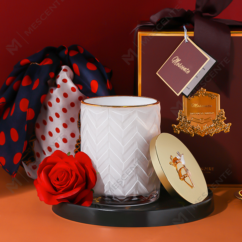 M&Scent Wholesales Bekas Label Peribadi Tersuai Aromaterapi Wangian Wangian Aroma Lilin Soya Dengan Kristal