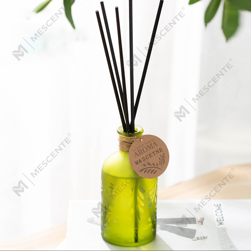 M&Scent Luxury Custom Private Label Botol Kaca Bunga Cecair Reed Diffuser Dengan Kotak Hadiah