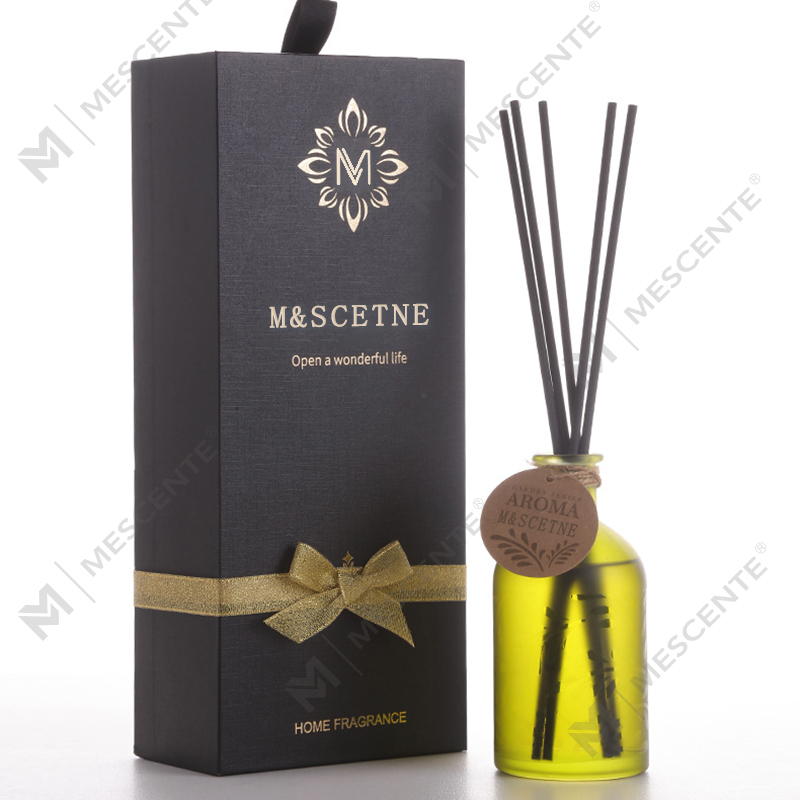M&Scent Luxury Custom Private Label Botol Kaca Bunga Cecair Reed Diffuser Dengan Kotak Hadiah