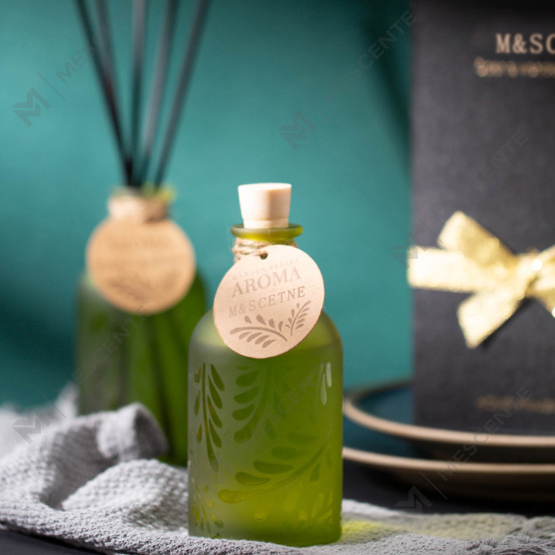 M&Scent Luxury Custom Private Label Botol Kaca Bunga Cecair Reed Diffuser Dengan Kotak Hadiah
