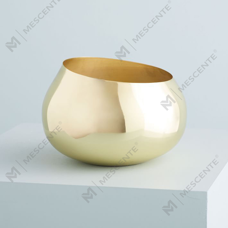 label peribadi mewah warna borong Angled Metal Round Scented Candles