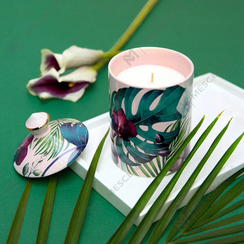 M&Scent Special Design Color Urban Botanics Tumbler Candle dengan Kotak Lipat