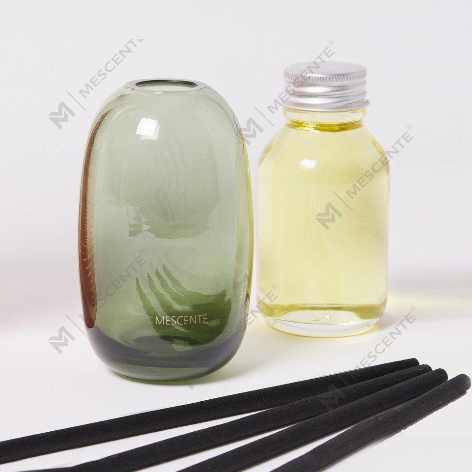 Mewah 100ml 200ml 500ml Botol Bulat Berlian Loris Sola Bunga Amber Kristal Eyfel Minyak Peresap Reed Minyak wangi